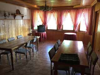 Гостевой дом Kermedchieva Guesthouse Momchilovtsi-2